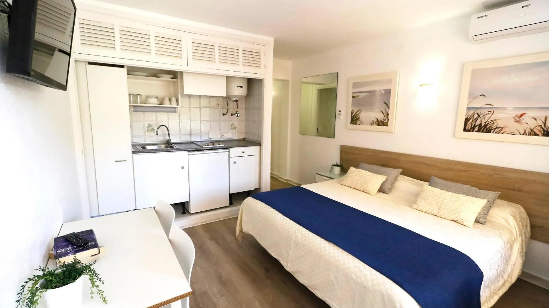 Naika Studios & Apartments Palmanova