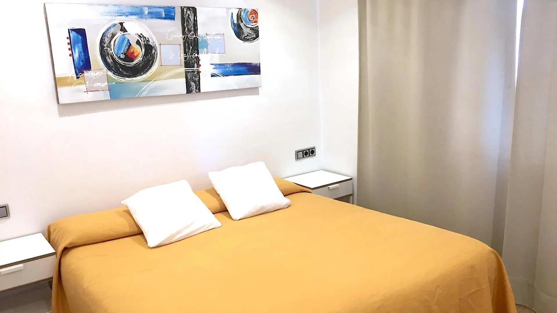 Naika Studios & Apartments Palmanova Spanien